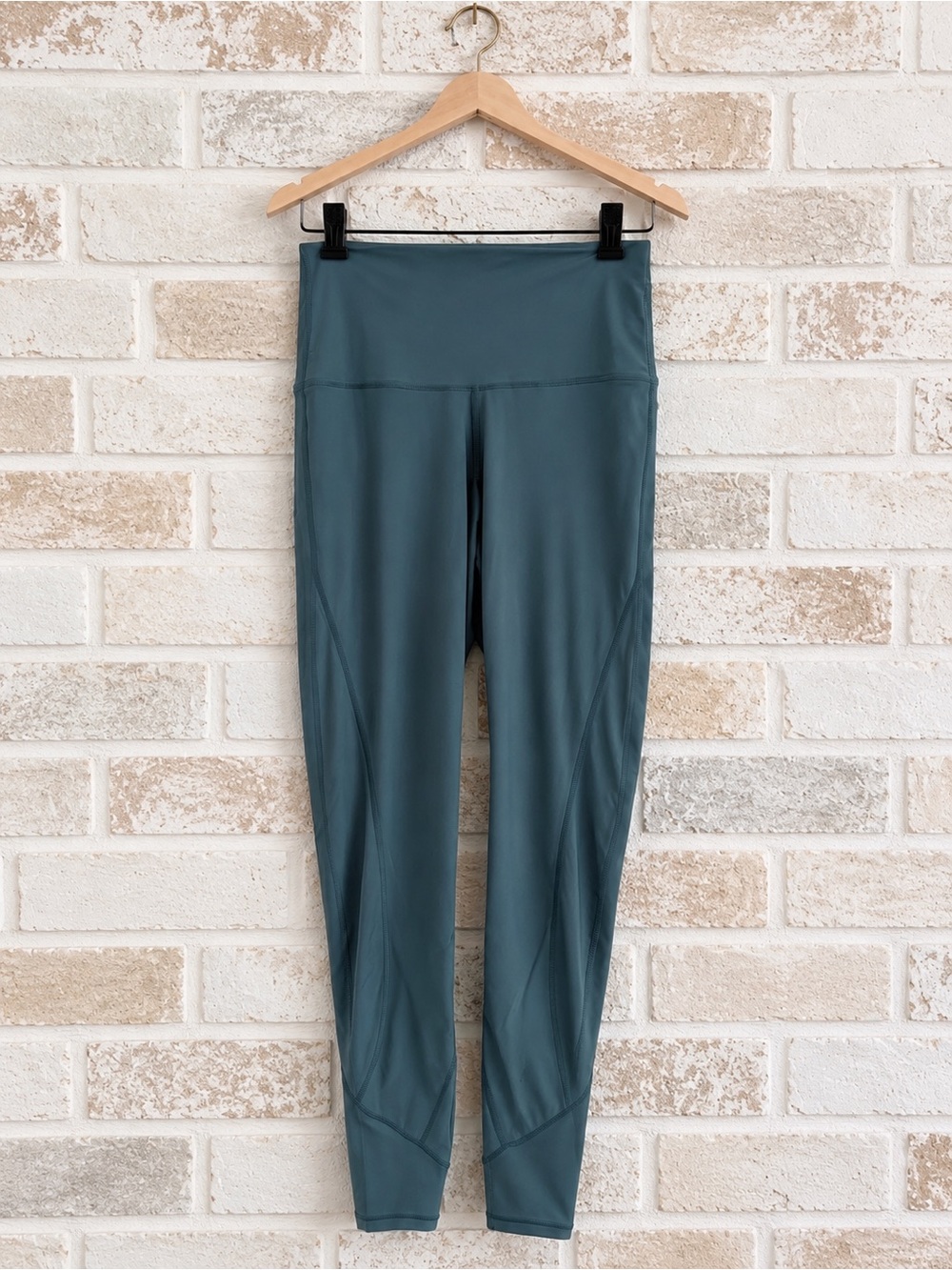 Vuori Hot Mesh Legging High Rise Discontinued 7/8 Leggings Teal Green S Sport - Picture 1 of 5
